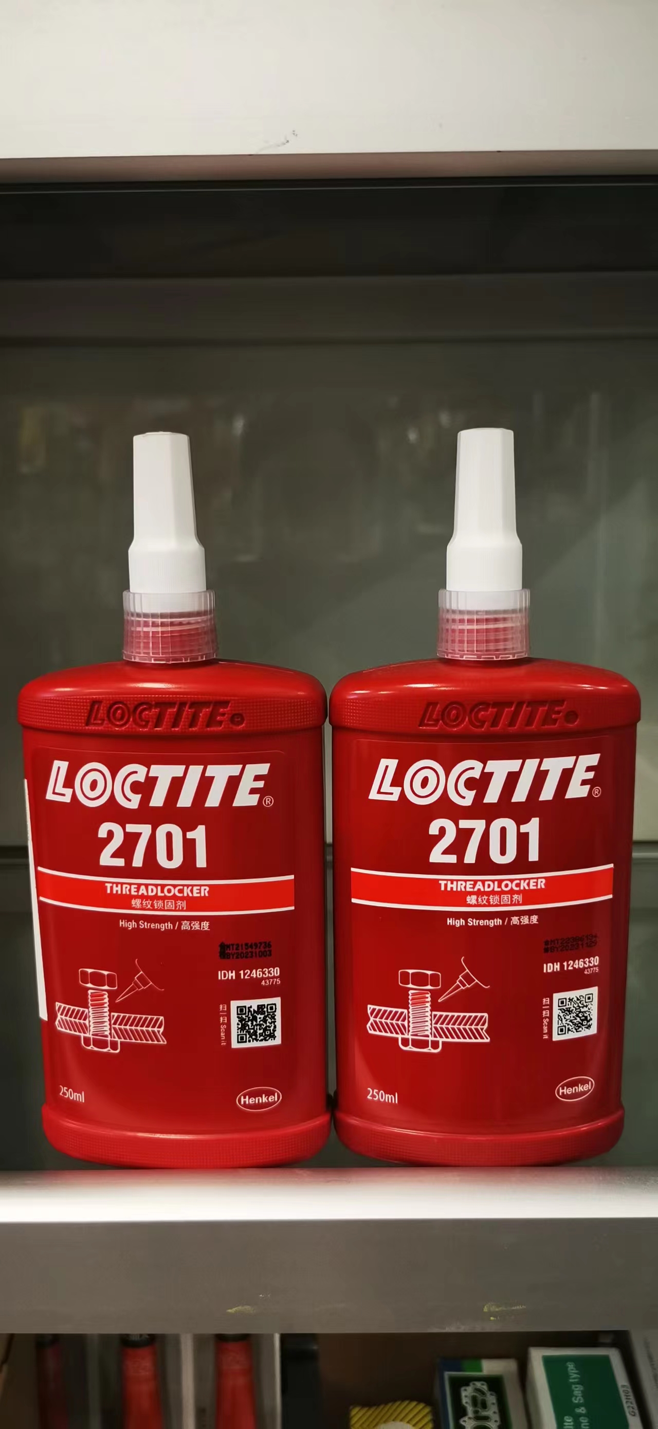 FM42 Loctite 2760 2701 Tixotropisk, höghållfast snabbhärdande Heavy Duty-applikationer Gänglåsare