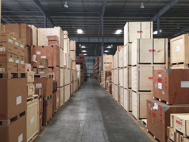 sfäriskt glidlager för smidesmaskin