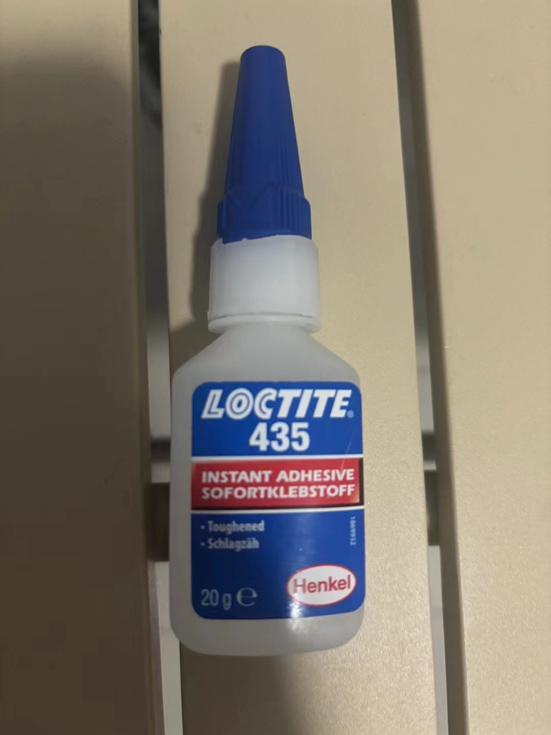 FM33 Etylcyanoakrylat Loctite 435 gummihärdat lim Snabblim